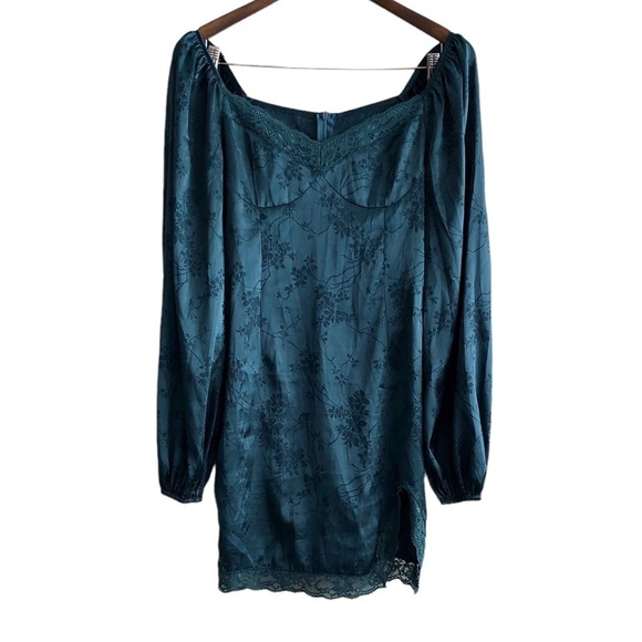 ✨$7 CLEAR-OUT✨ Shein Floral Lace Silky Vintage Long Sleeve Mini Dress Green - Picture 13 of 13
